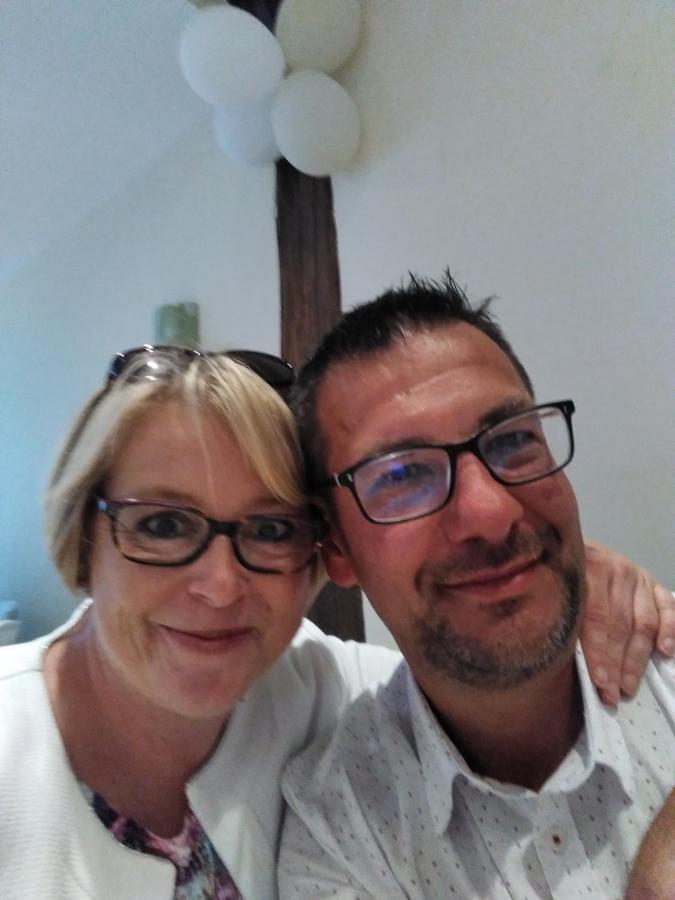 Chez Arnaud Et Emilie Bed and Breakfast Thiergeville Esterno foto