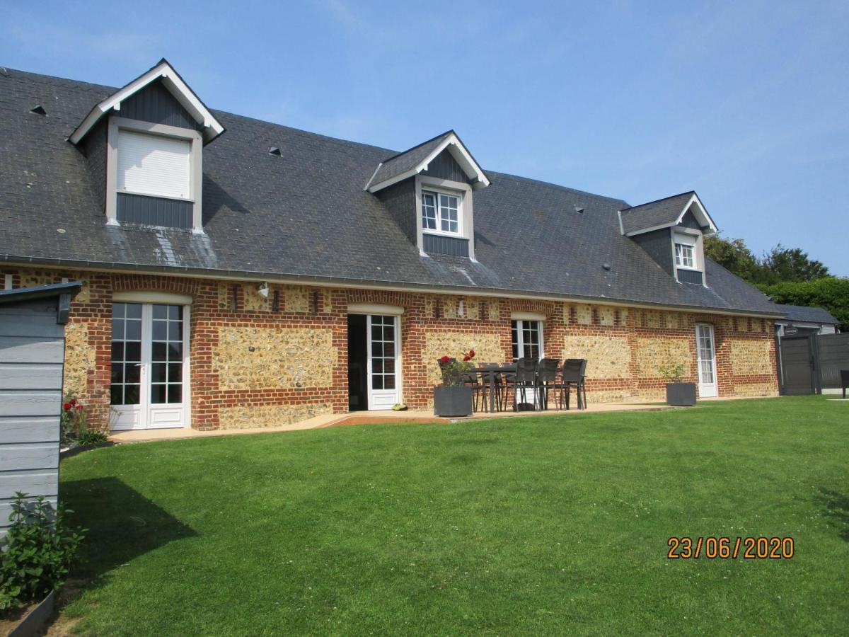 Chez Arnaud Et Emilie Bed and Breakfast Thiergeville Esterno foto