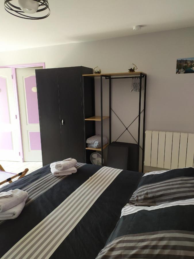 Chez Arnaud Et Emilie Bed and Breakfast Thiergeville Esterno foto