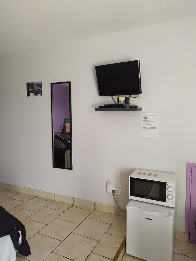 Chez Arnaud Et Emilie Bed and Breakfast Thiergeville Esterno foto