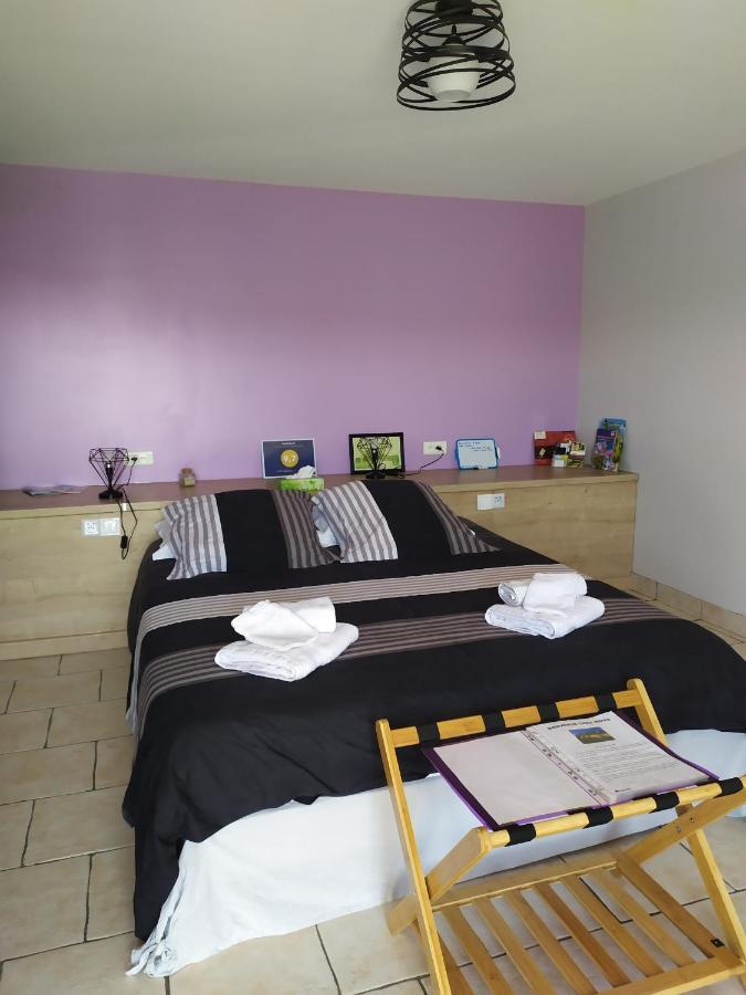 Chez Arnaud Et Emilie Bed and Breakfast Thiergeville Esterno foto